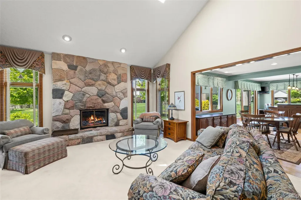 36959 Dardanella Street Livonia City MI 48152