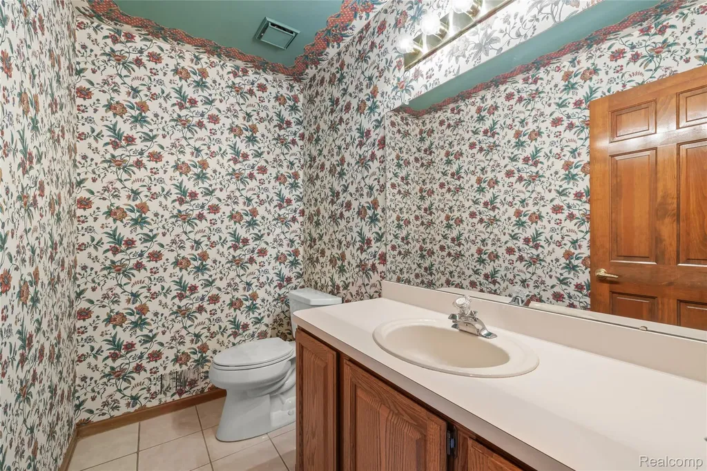 36959 Dardanella Street Livonia City MI 48152