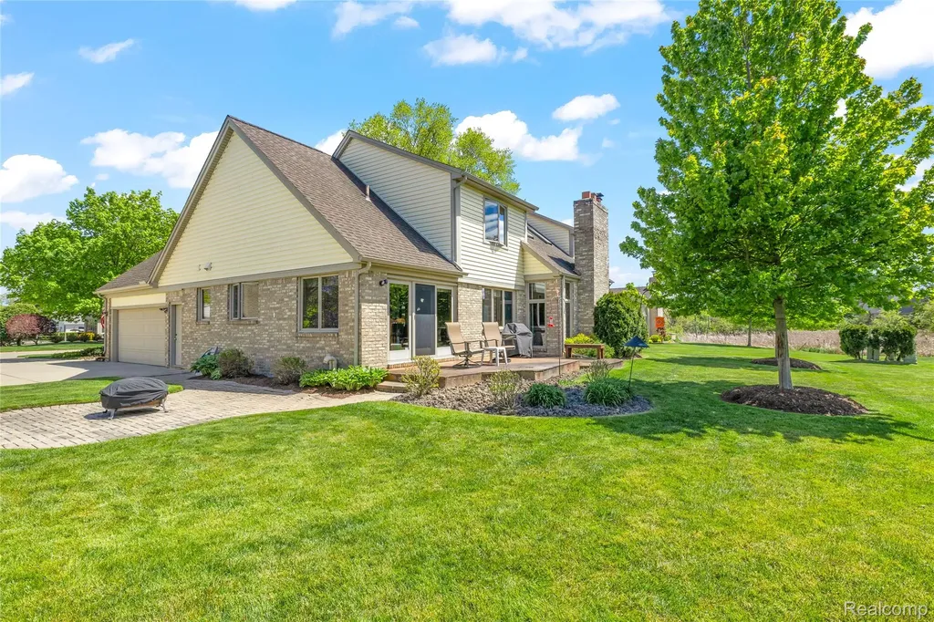 36959 Dardanella Street Livonia City MI 48152