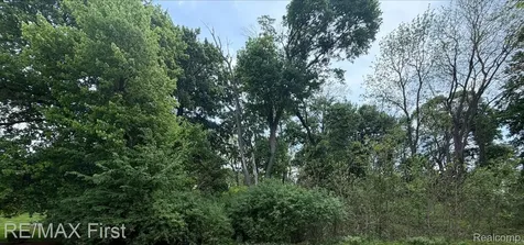 000 East Berkshire Drive Bloomfield Charter Township MI 48301