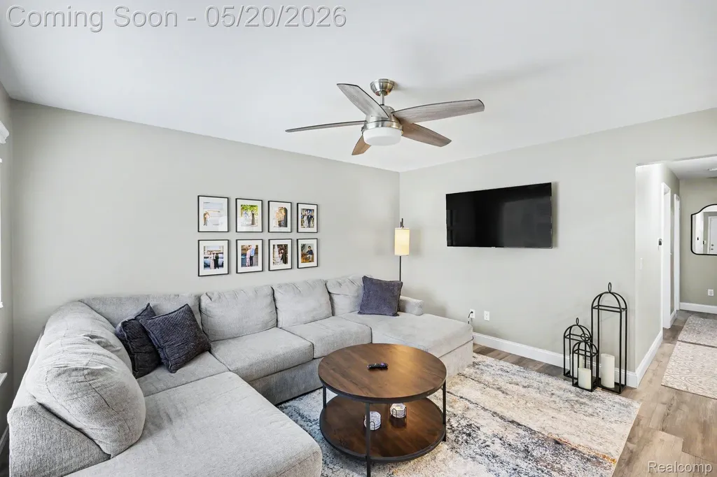 614 Gardenia Avenue Royal Oak City MI 48067