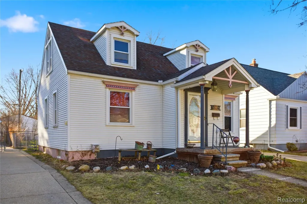 4300 Edmund Street Wayne City MI 48184