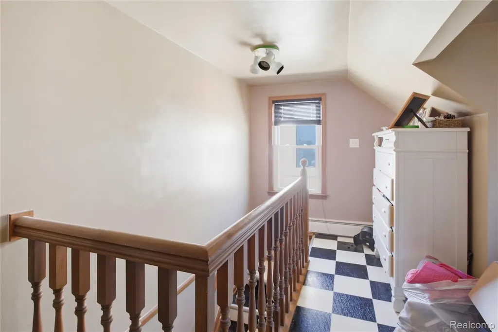 4300 Edmund Street Wayne City MI 48184