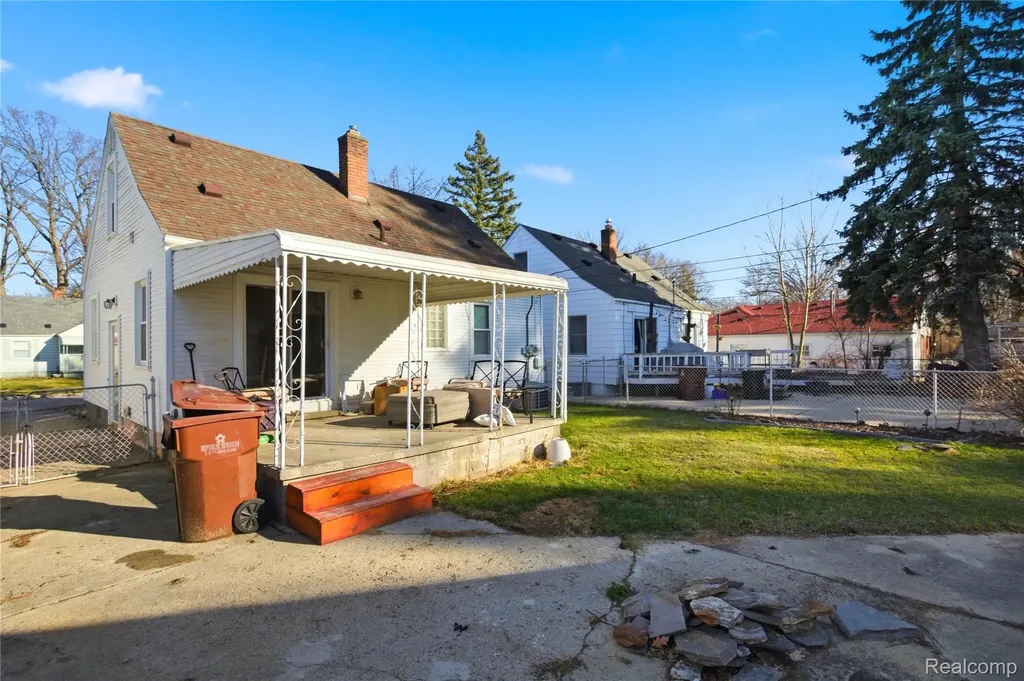 4300 Edmund Street Wayne City MI 48184