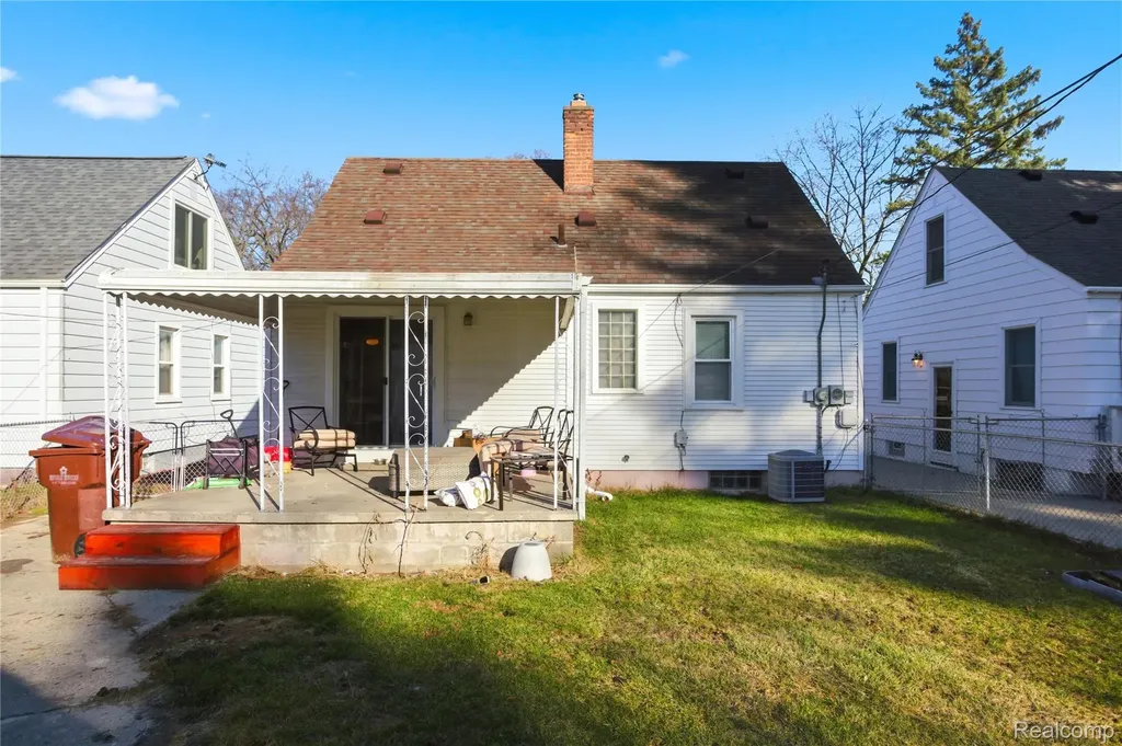 4300 Edmund Street Wayne City MI 48184