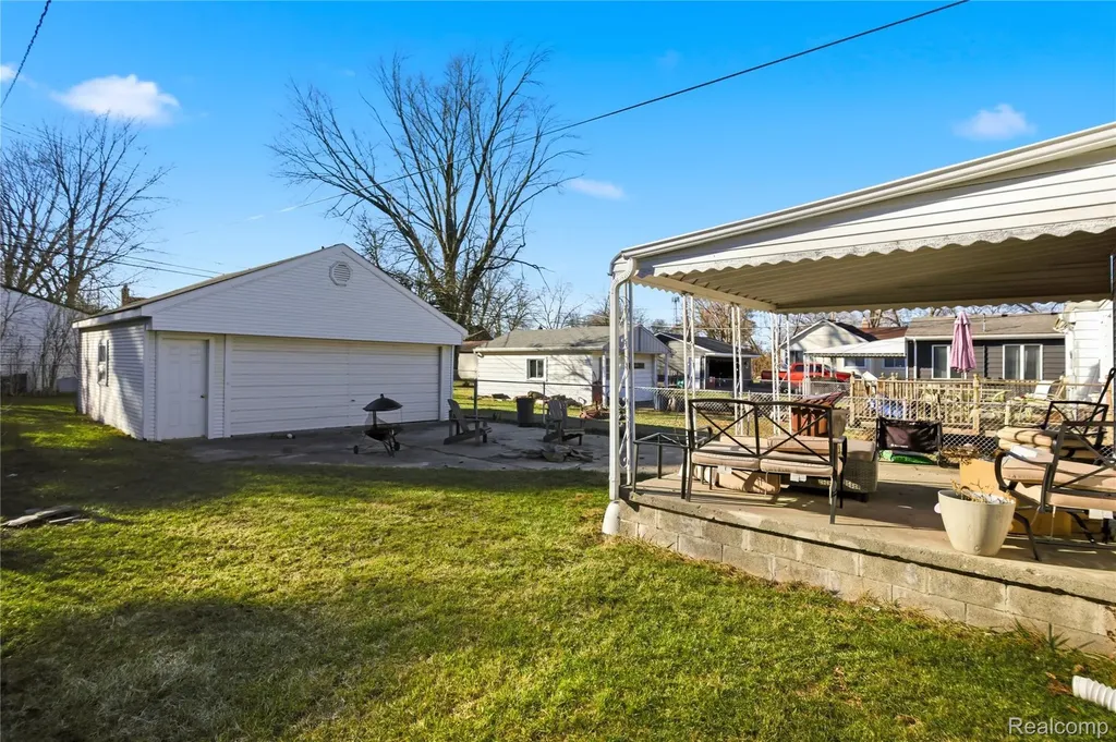 4300 Edmund Street Wayne City MI 48184