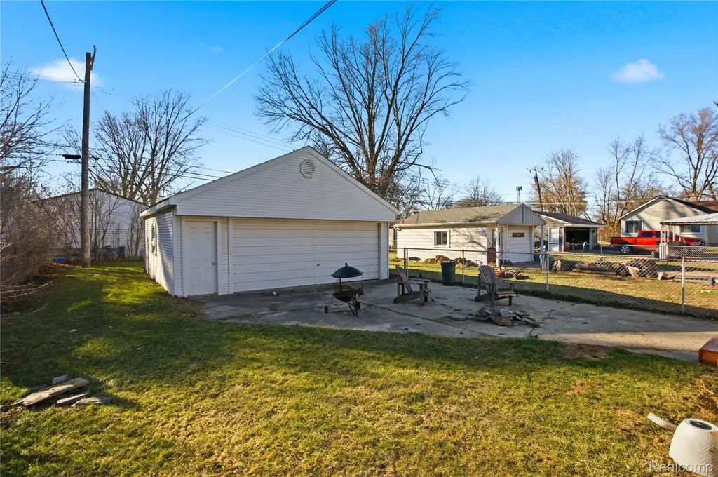 4300 Edmund Street Wayne City MI 48184