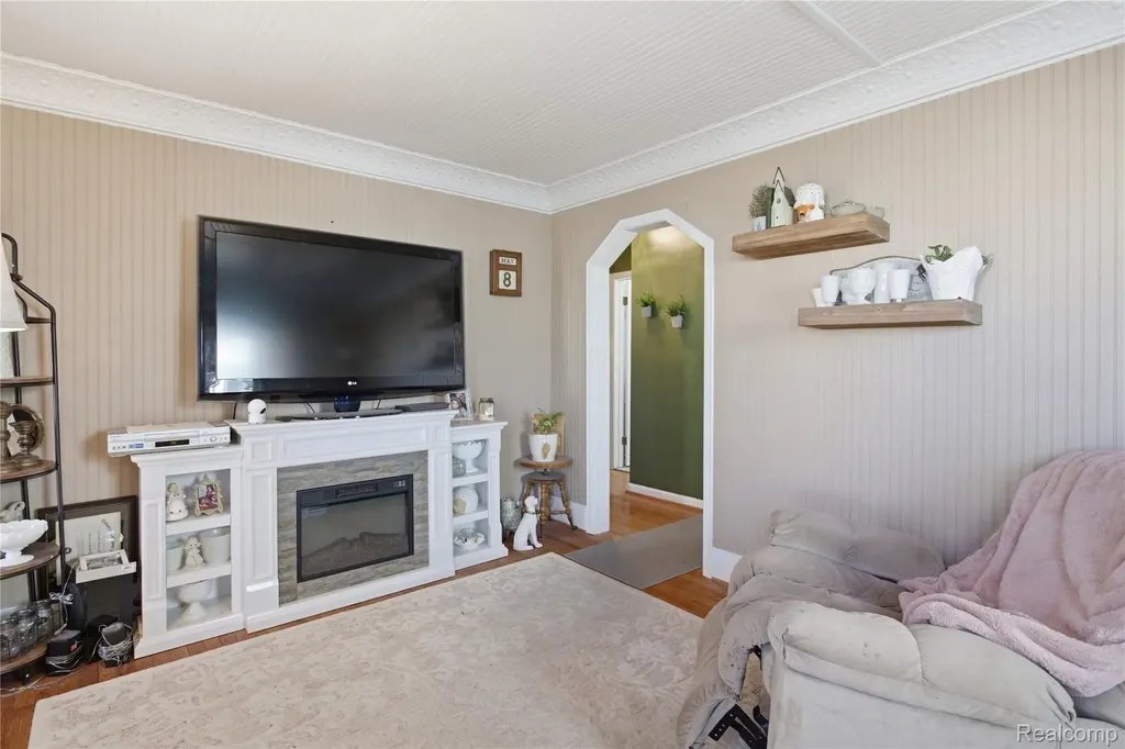 4300 Edmund Street Wayne City MI 48184