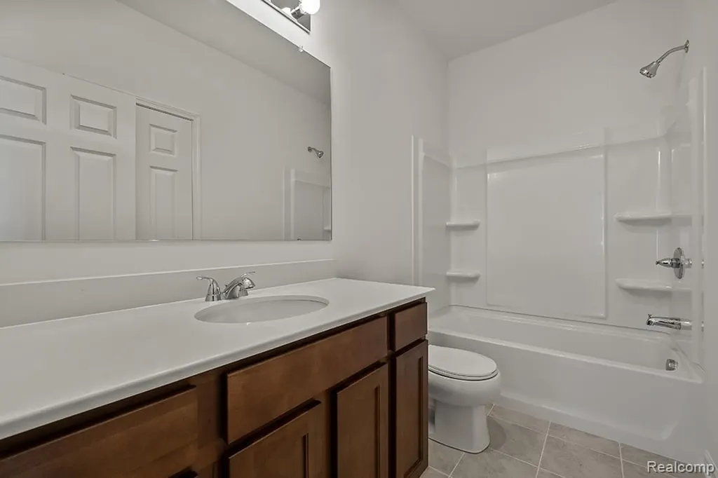 13781 Eagles Way Drive Shelby Charter Township MI 48315