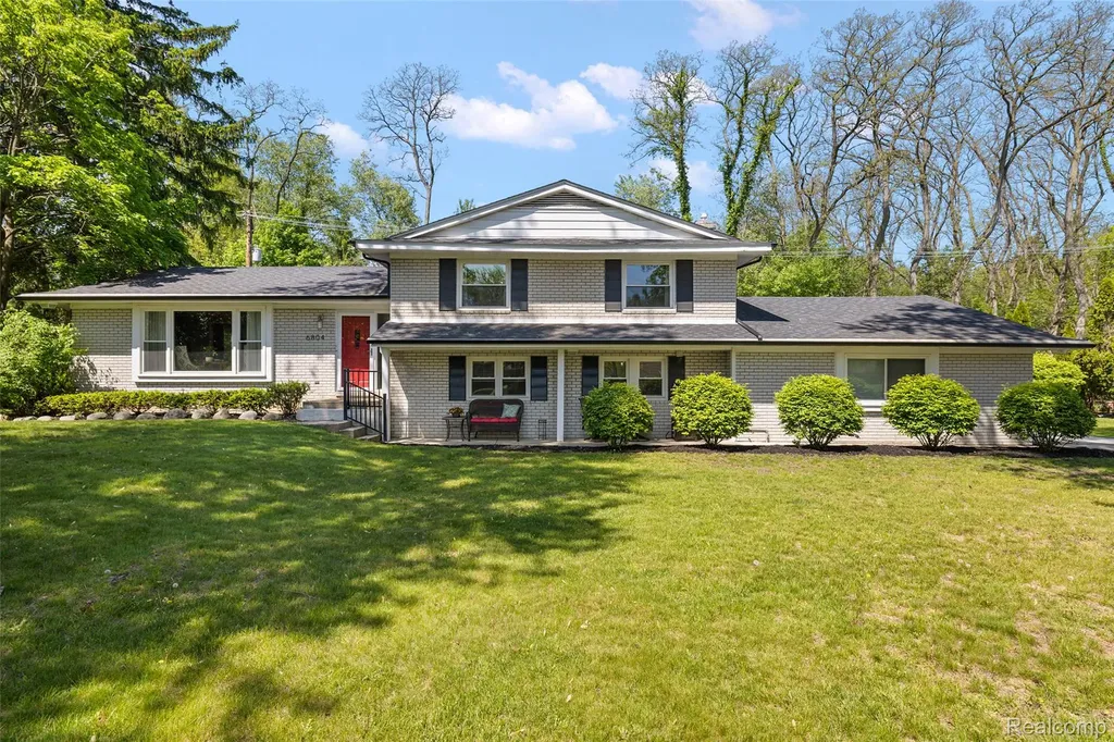 6804 Spruce Drive Bloomfield Hills City MI 48301