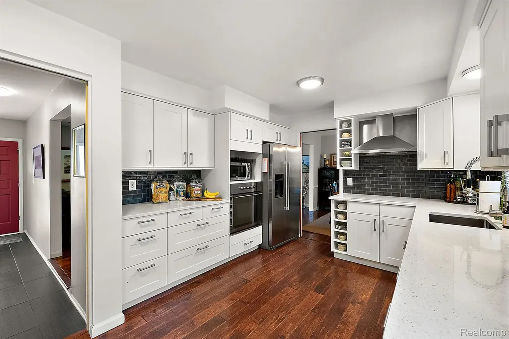 6804 Spruce Drive Bloomfield Hills City MI 48301