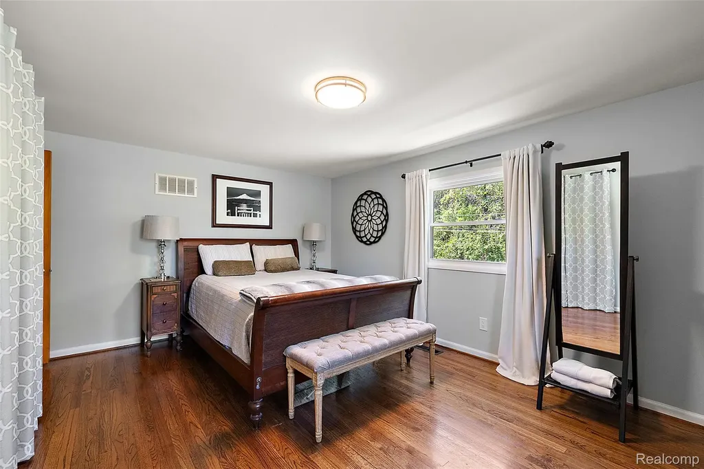 6804 Spruce Drive Bloomfield Hills City MI 48301