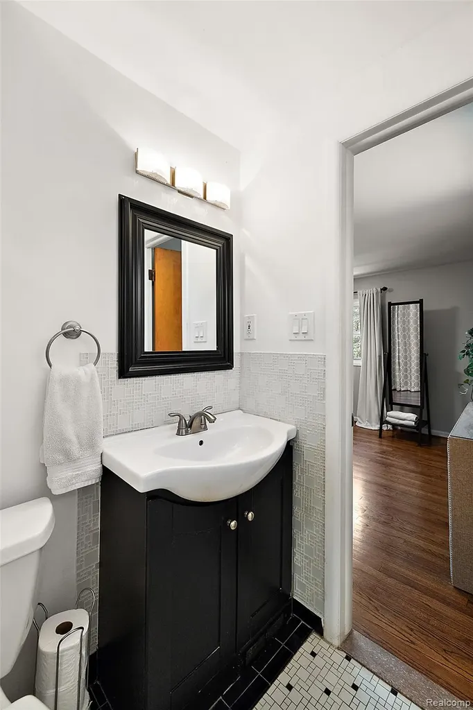6804 Spruce Drive Bloomfield Hills City MI 48301