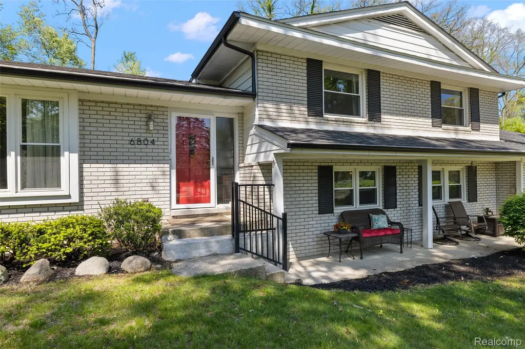 6804 Spruce Drive Bloomfield Hills City MI 48301