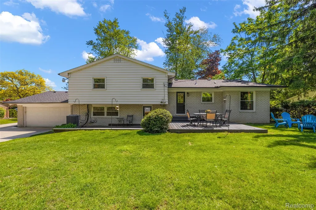 6804 Spruce Drive Bloomfield Hills City MI 48301