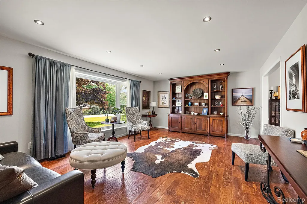 6804 Spruce Drive Bloomfield Hills City MI 48301