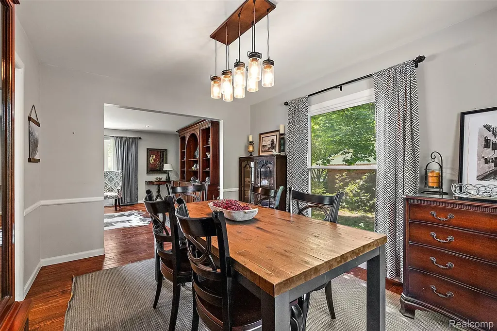 6804 Spruce Drive Bloomfield Hills City MI 48301