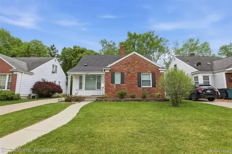 14085 Lincoln Street Oak Park City MI 48237