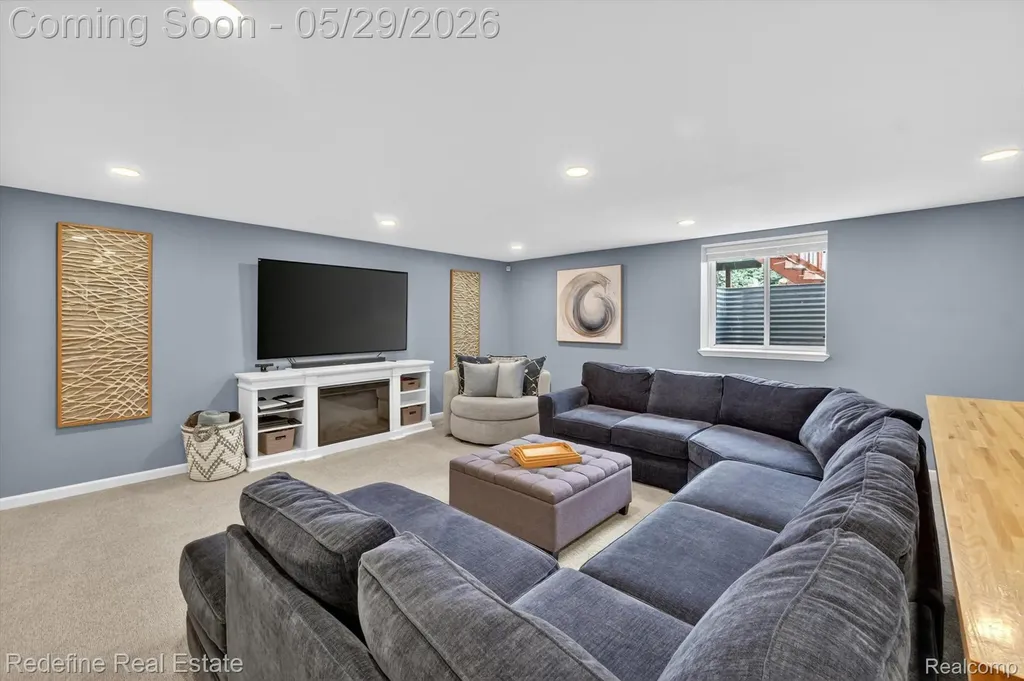 42060 Salem Court Van Buren Charter Township MI 48111