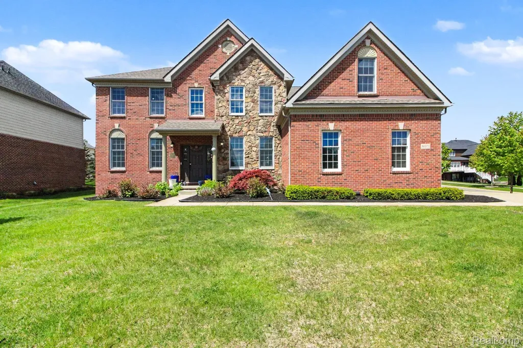 50371 Langley Drive Novi City MI 48374