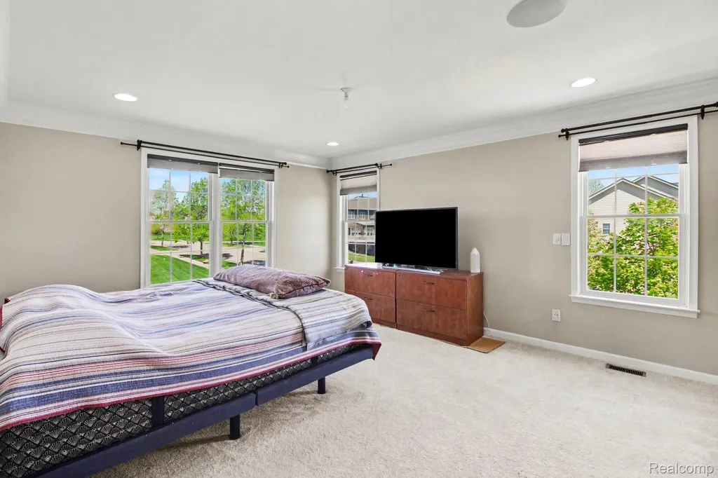 50371 Langley Drive Novi City MI 48374