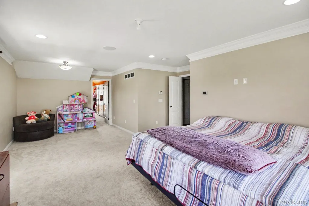 50371 Langley Drive Novi City MI 48374