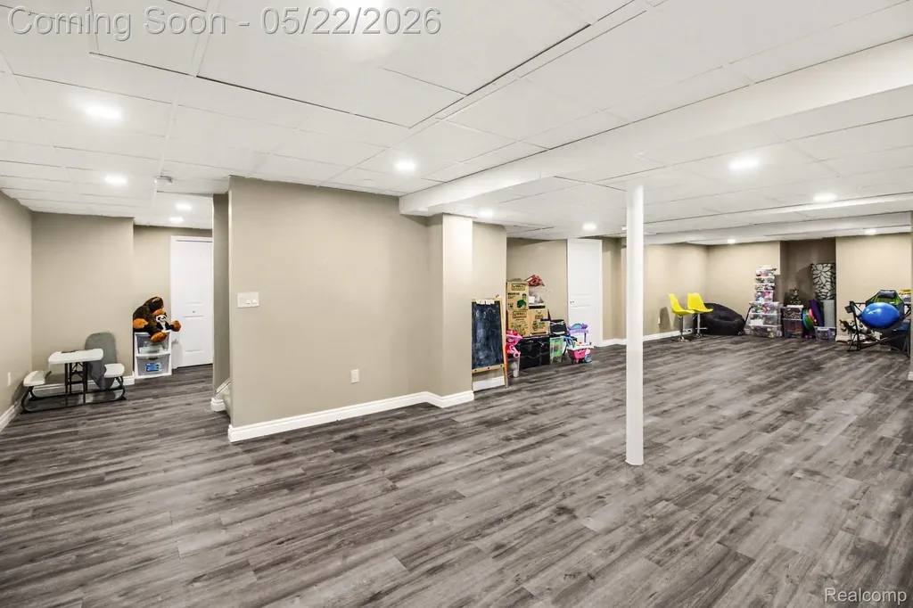50371 Langley Drive Novi City MI 48374