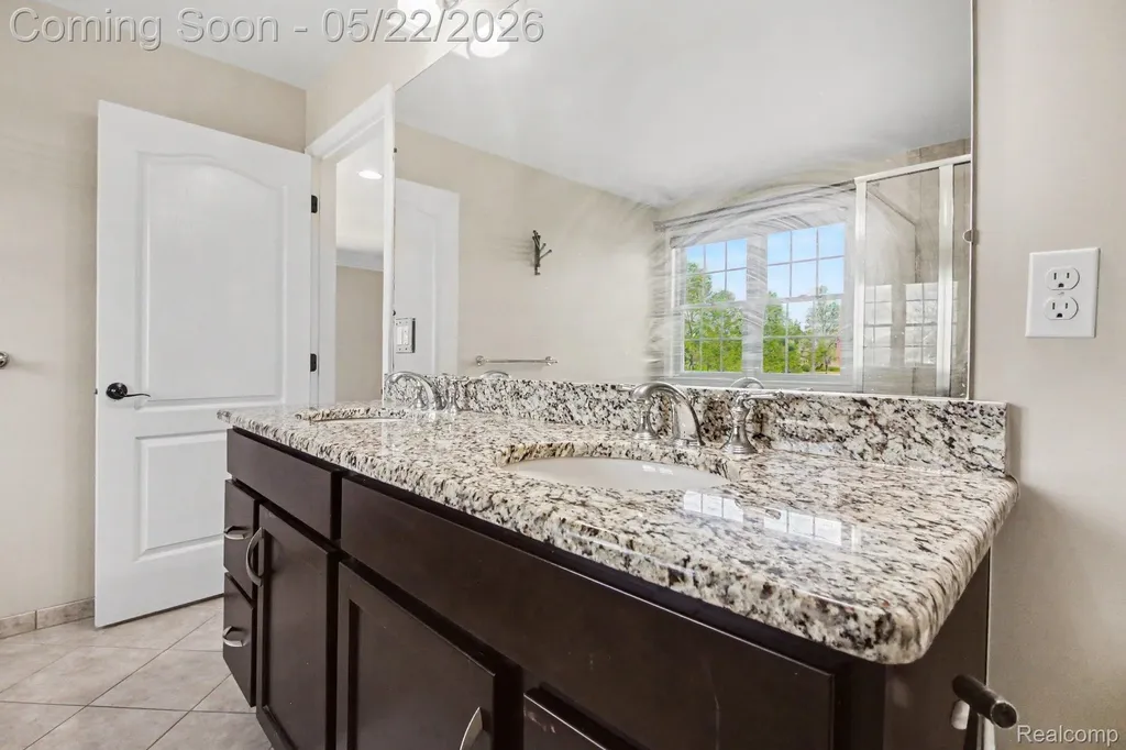 50371 Langley Drive Novi City MI 48374
