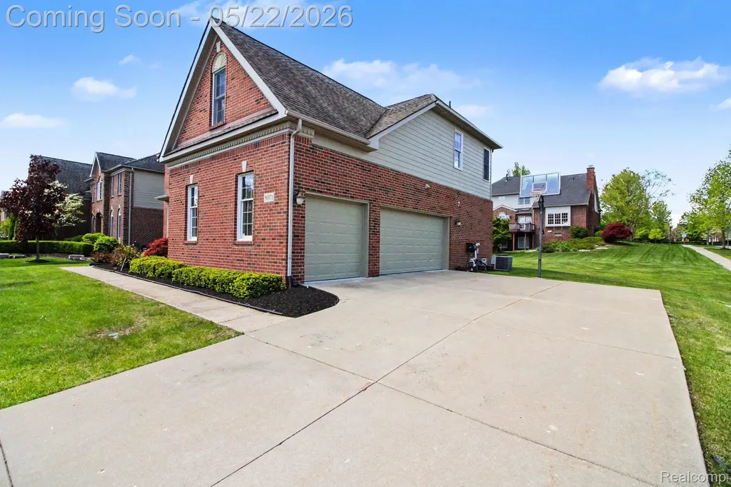 50371 Langley Drive Novi City MI 48374