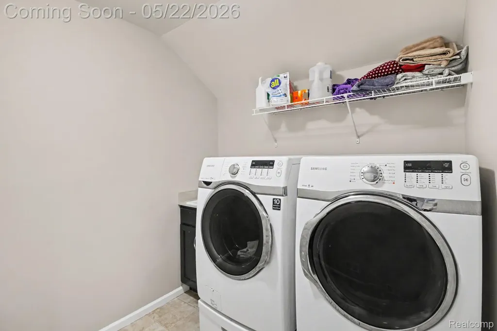 50371 Langley Drive Novi City MI 48374
