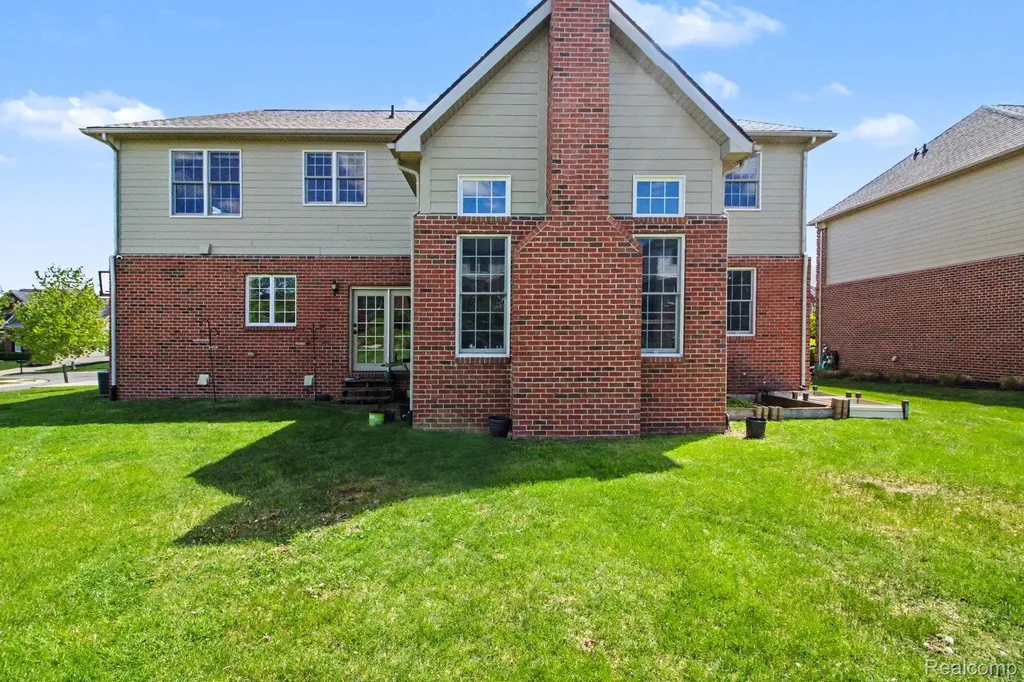 50371 Langley Drive Novi City MI 48374