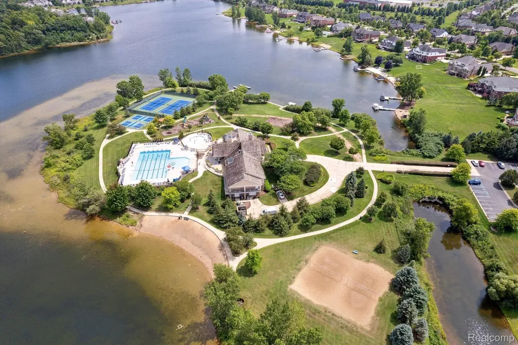 50371 Langley Drive Novi City MI 48374
