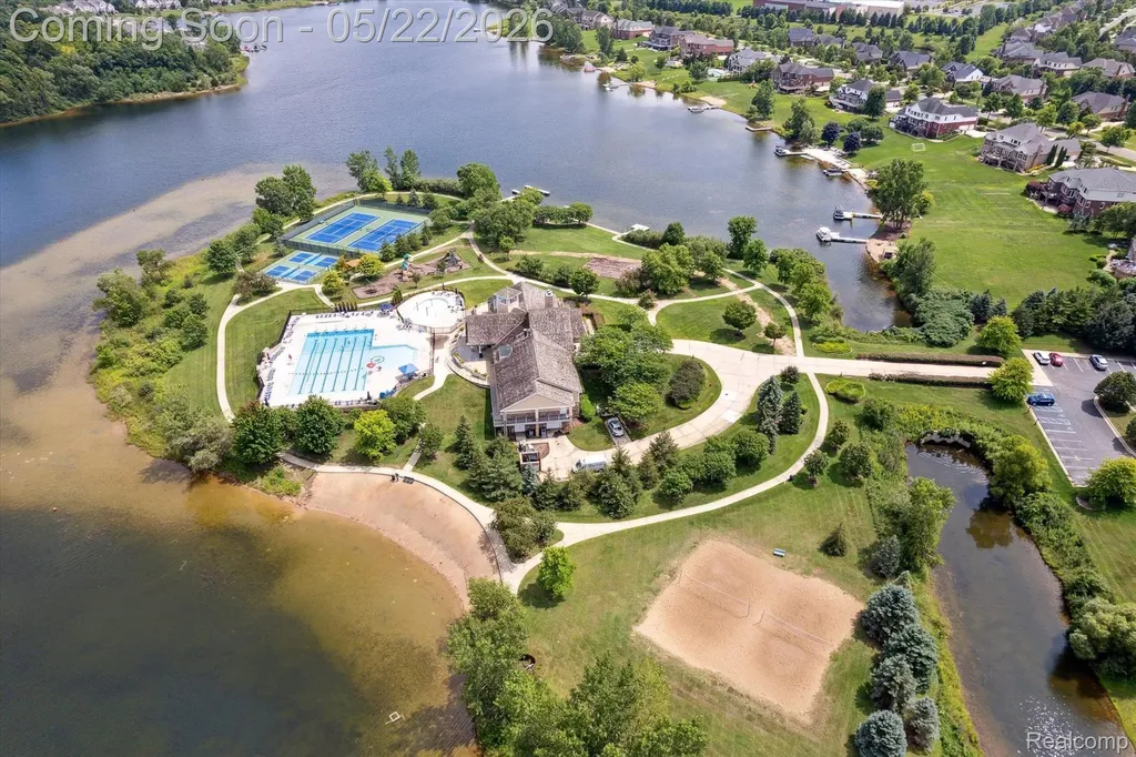 50371 Langley Drive Novi City MI 48374