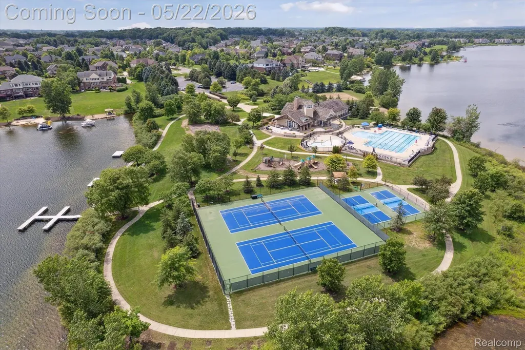 50371 Langley Drive Novi City MI 48374