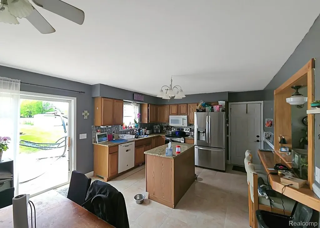 6533 Kilburn Road Grant Township MI 48032