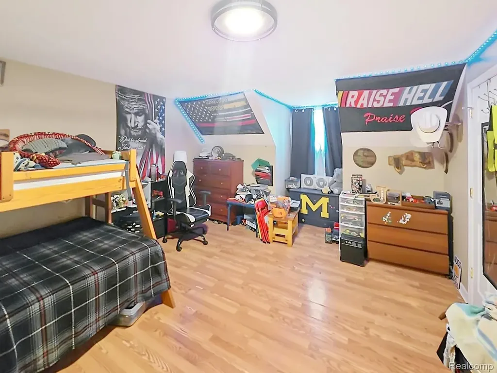 6533 Kilburn Road Grant Township MI 48032