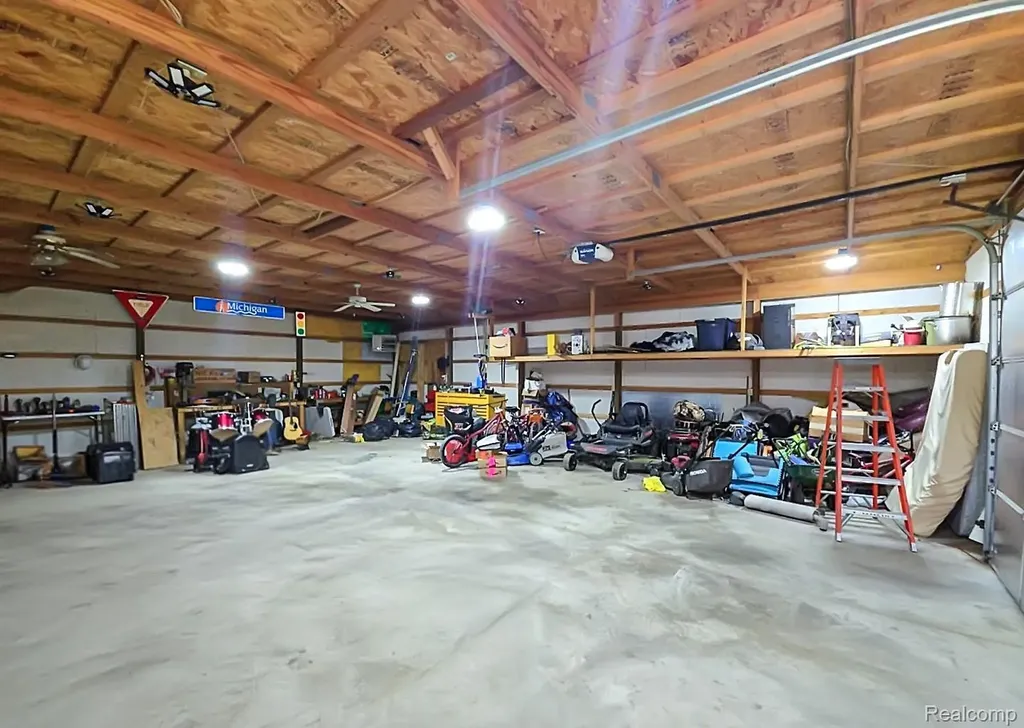 6533 Kilburn Road Grant Township MI 48032