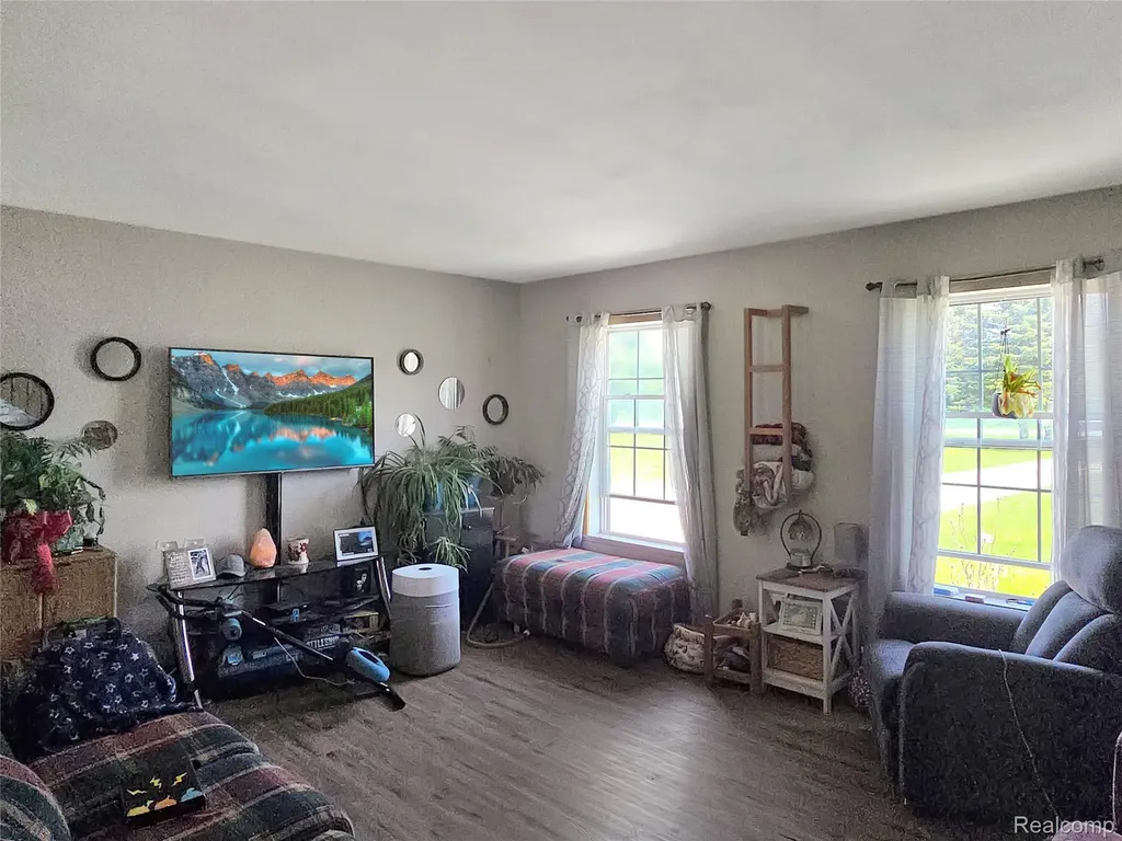 6533 Kilburn Road Grant Township MI 48032