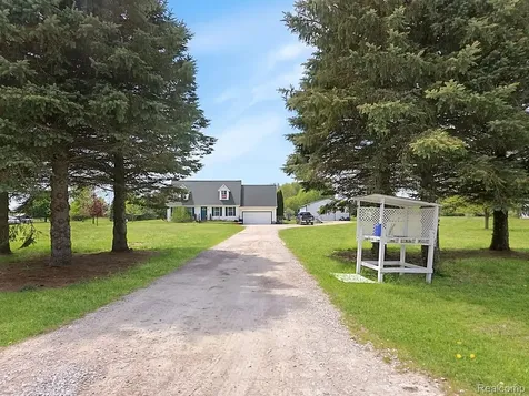 6533 Kilburn Road Grant Township MI 48032