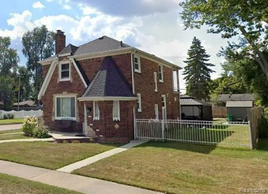 9001 Riverdale Redford Charter Township MI 48239