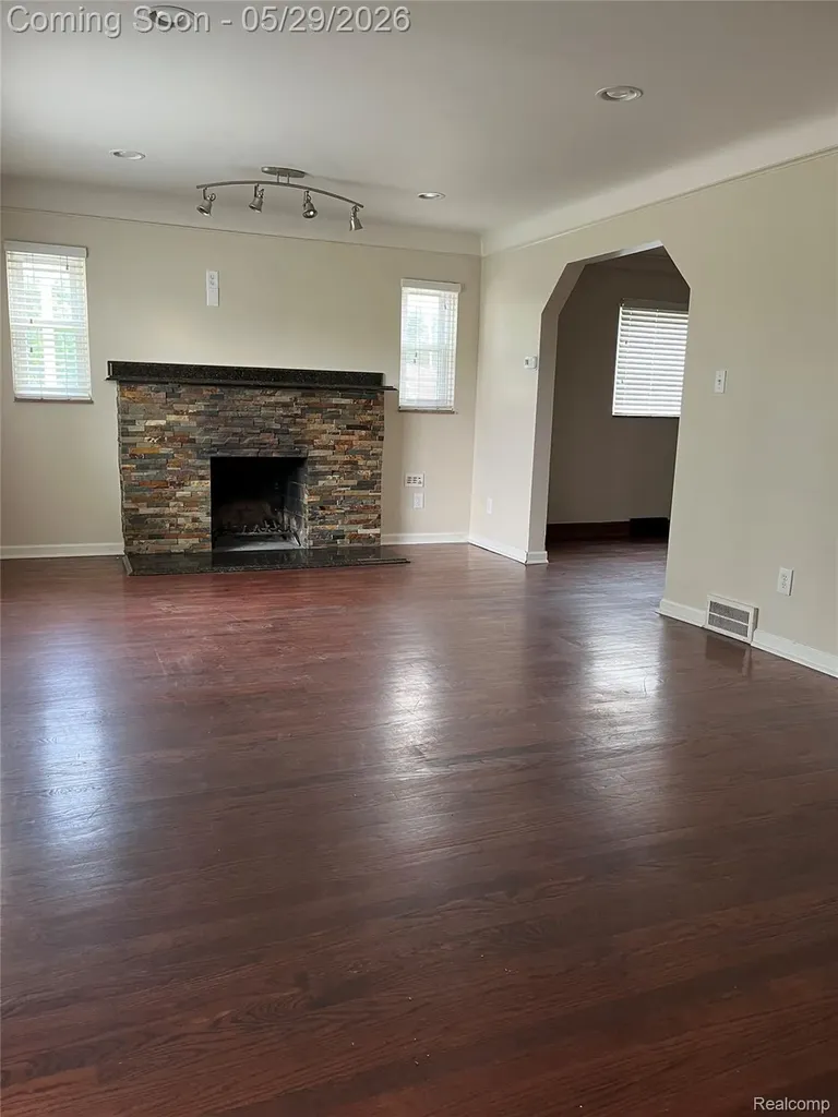 9001 Riverdale Redford Charter Township MI 48239