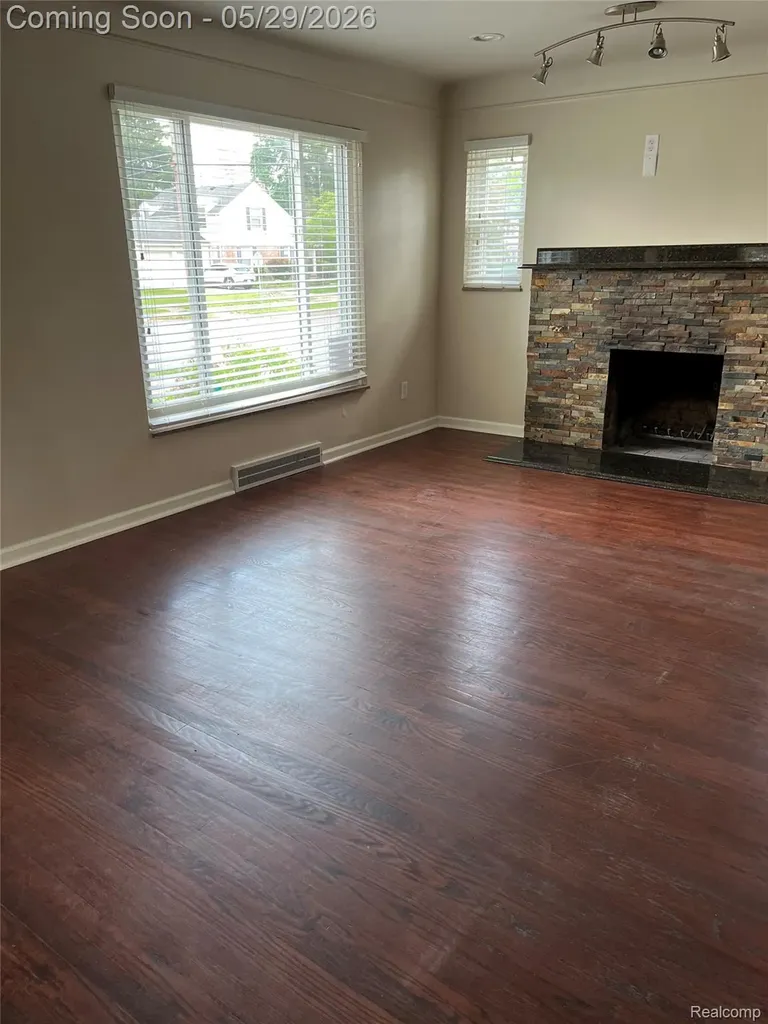 9001 Riverdale Redford Charter Township MI 48239