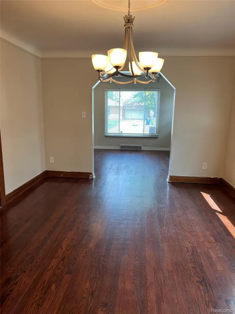 9001 Riverdale Redford Charter Township MI 48239