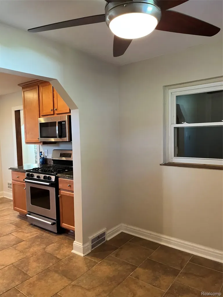 9001 Riverdale Redford Charter Township MI 48239