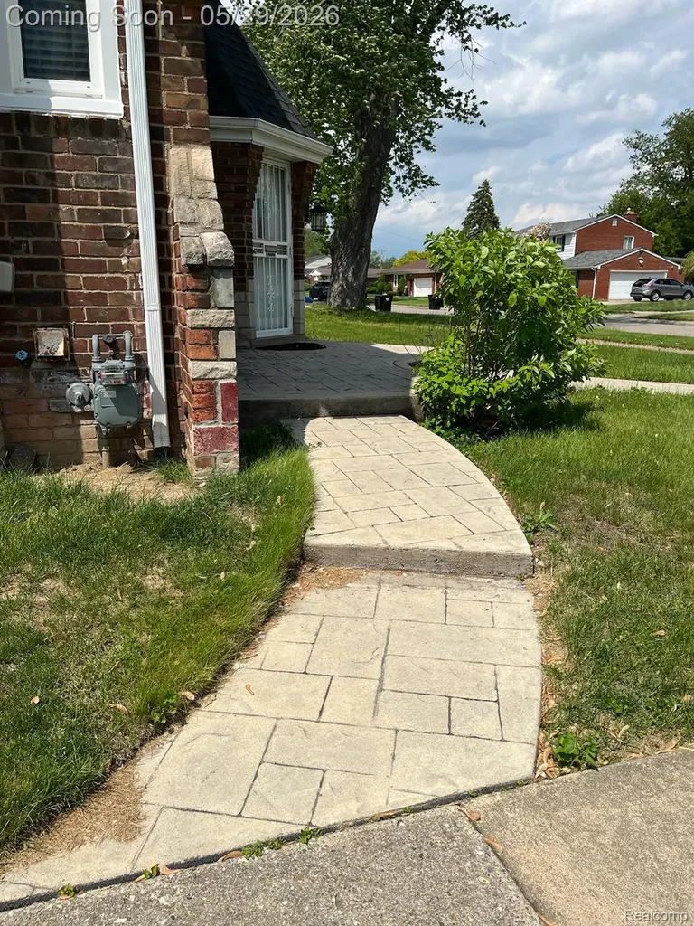 9001 Riverdale Redford Charter Township MI 48239