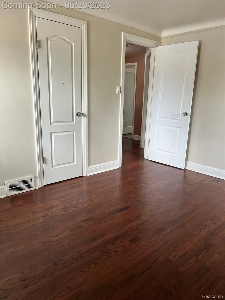 9001 Riverdale Redford Charter Township MI 48239
