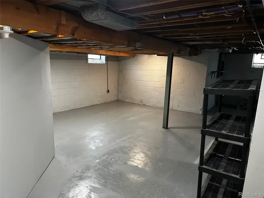 9001 Riverdale Redford Charter Township MI 48239