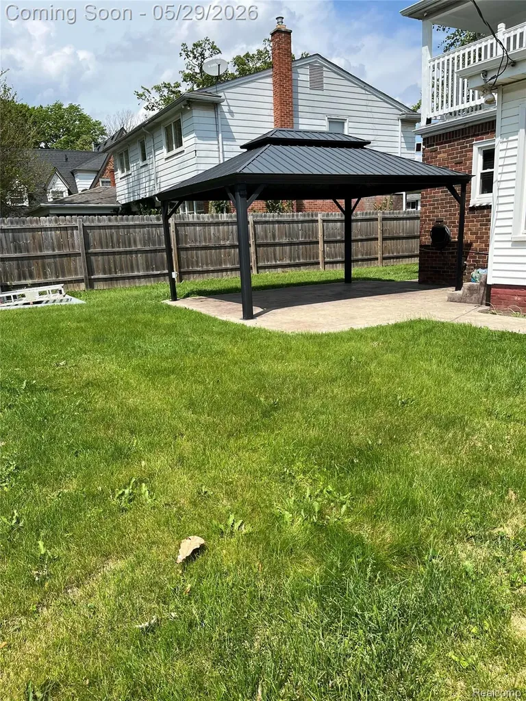9001 Riverdale Redford Charter Township MI 48239