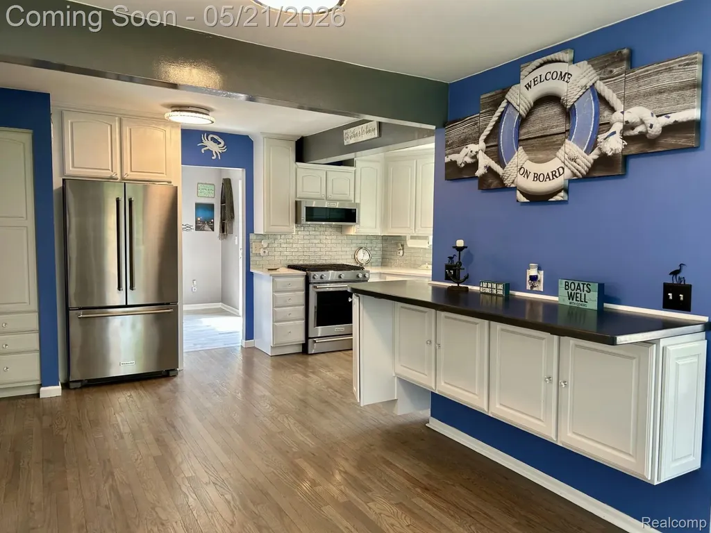 9831 Kress Road Hamburg Township MI 48169