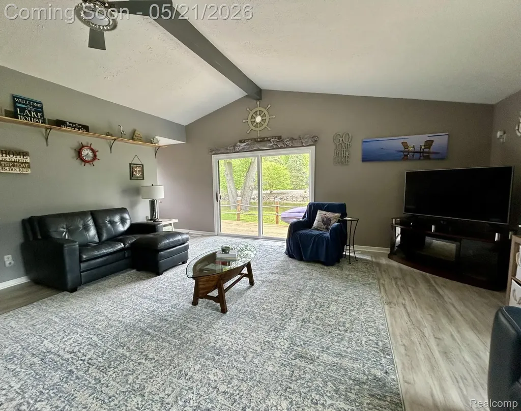 9831 Kress Road Hamburg Township MI 48169